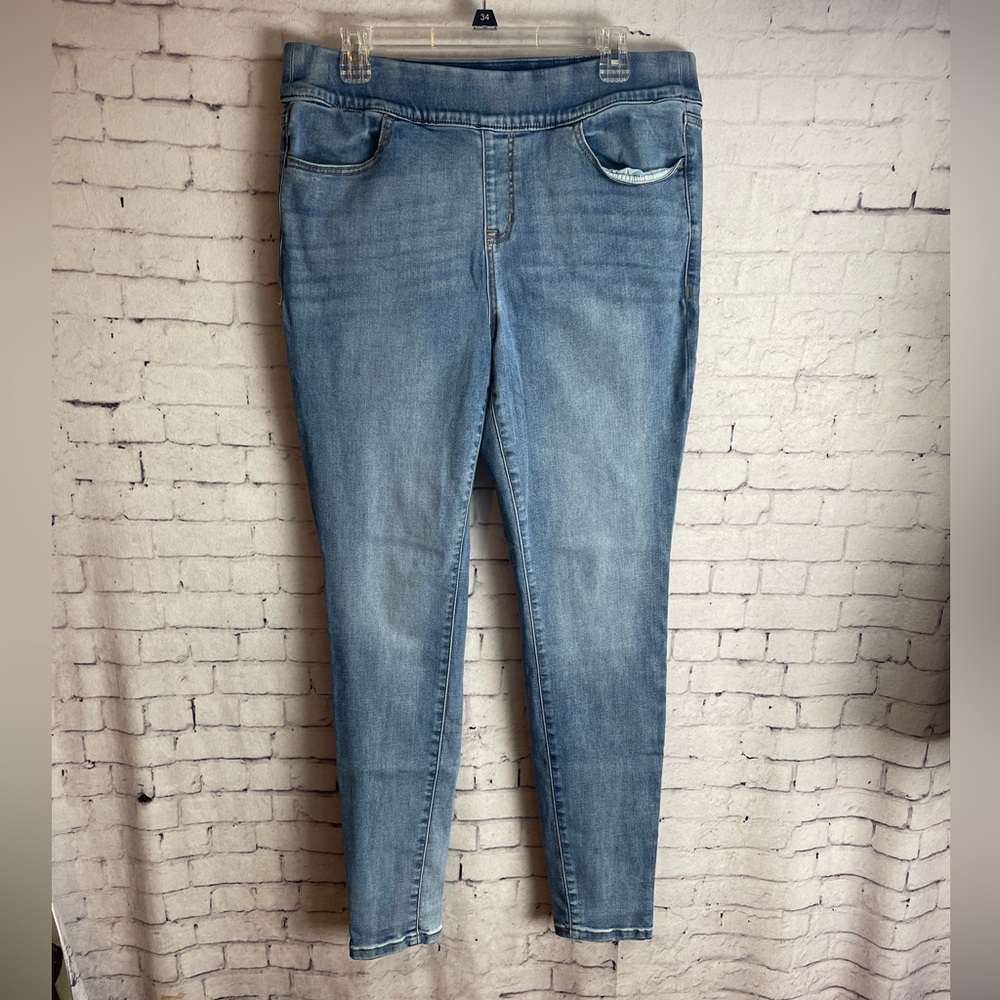 Lane Bryant size 14L high rise Jegging mid wash
